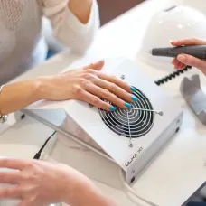 Витяжка для манікюру настільна Ulka Mini біла 19Вт